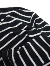 画像をギャラリービューアに読み込む, 90's "EXPRESS TRICOT" BORDER KNIT SWEATER