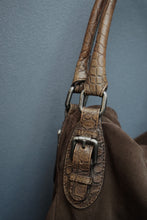 画像をギャラリービューアに読み込む, "MAX MARA" EMBOSSED HANDLE SUEDE ONE SHOULDER BAG
