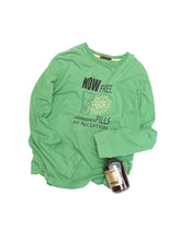 画像をギャラリービューアに読み込む, 00&#39;S HANGOVER PILLS ADVERTISING  L/S TEE
