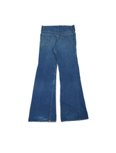 Load image into Gallery viewer, 70&#39;S &quot;LEVI&#39;S FOR GALS&quot; WIDE FLARE LEG DENIM
