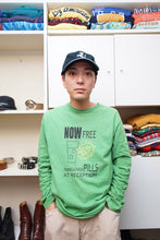 画像をギャラリービューアに読み込む, 00&#39;S HANGOVER PILLS ADVERTISING  L/S TEE
