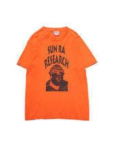 Load image into Gallery viewer, 00&#39;s &quot;SUN RA RESEARCH&quot; TEE
