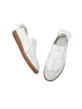 画像をギャラリービューアに読み込む, 00&#39;S &quot;PUMA&quot; BASEL MEDALLION LEATHER SNEAKERS
