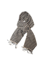 Load image into Gallery viewer, 90&#39;S &quot;GIORGIO ARMANI&quot; HOUNDSTOOTH WOOL SCARF
