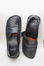 Load image into Gallery viewer, "H2 COMPANY" VELCLO STRAP SQUARE LEATHER SHOES

