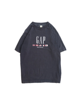 Load image into Gallery viewer, 90&#39;S &quot;GAP&quot; WORLDWIDE FLAG TEE
