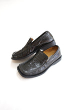 Load image into Gallery viewer, &quot;PATRICK COX WANNABE&quot; SQUARE TOE  EMBOSSED LOAFES
