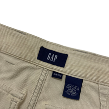 Load image into Gallery viewer, &quot;GAP&quot; CORDUROY CARGO PANTS
