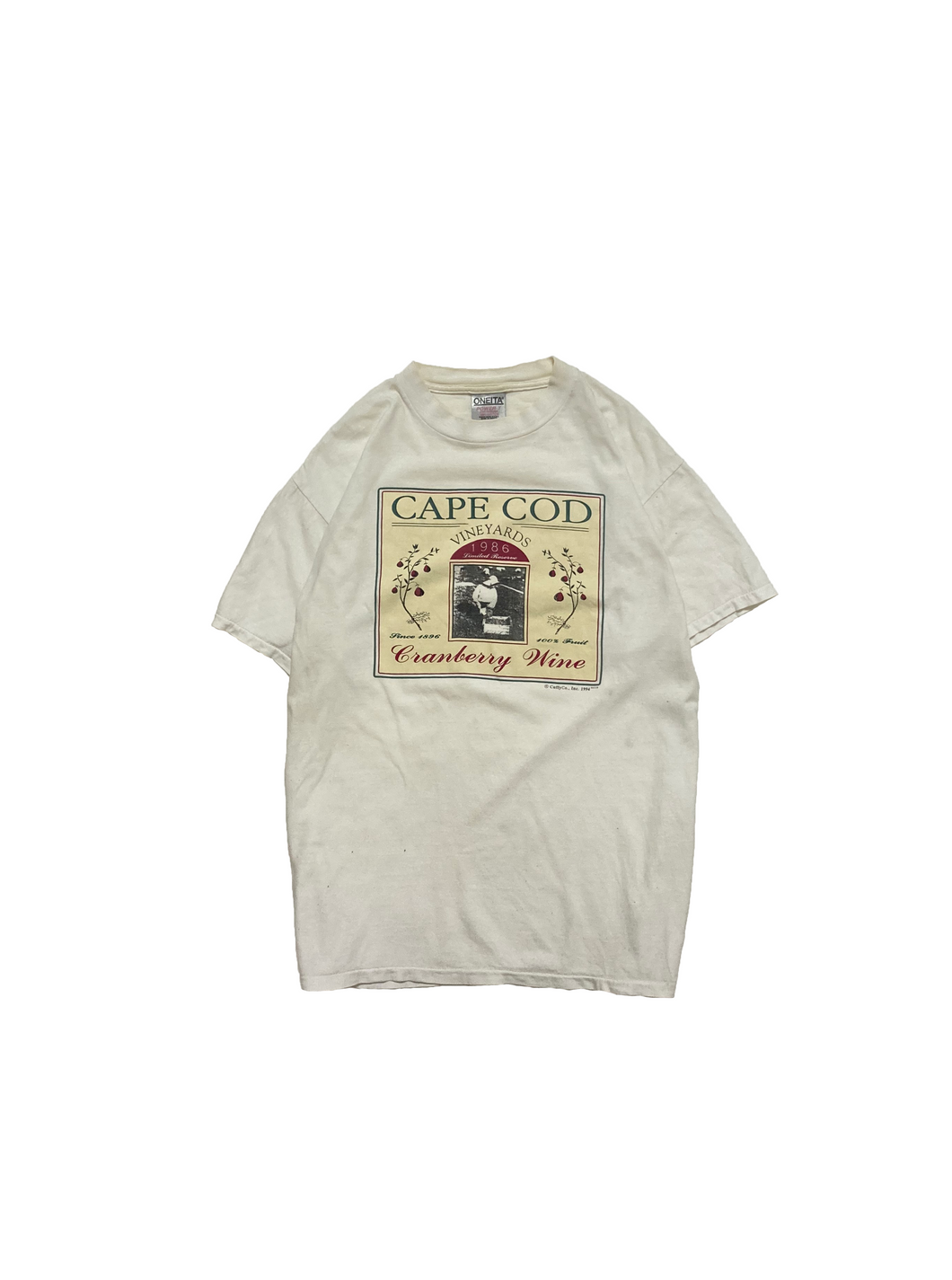 90'S CAPE COD WINERY PHOTO DESIGN TEE