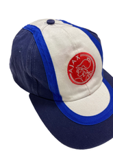 画像をギャラリービューアに読み込む, &quot;AJAX&quot; OFFICIAL LOGO CAP
