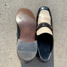 Load image into Gallery viewer, 80&#39;S &quot;MONTGOMERY WARD &quot; LEATHER LOAFERS
