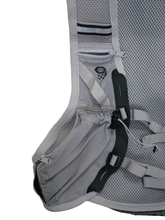 Load image into Gallery viewer, &quot;MOUNTAIN HARDWEAR&quot; FLUID6 TRAIL VESTPACK
