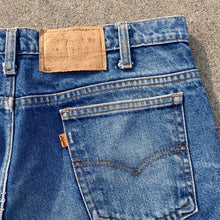 Load image into Gallery viewer, &quot;LEVI&#39;S&quot;  UNKNOWN MADE IN USA
