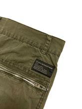 Load image into Gallery viewer, &quot;STUSSY&quot; WORN OUT PARACHUTE PANTS
