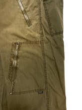 Load image into Gallery viewer, &quot;STUSSY&quot; WORN OUT PARACHUTE PANTS
